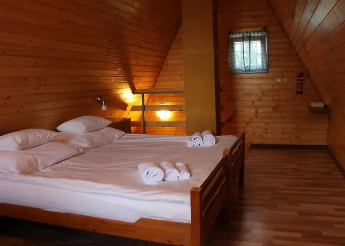 Planinska Vikendica Lucija *